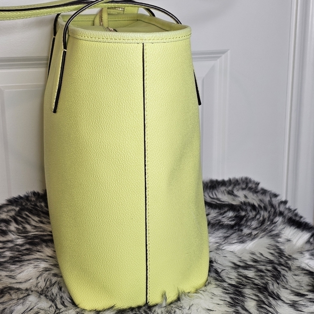 Kate Spade Lori Tote in Bosc Pear - Picture 4 of 14